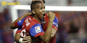 Deyverson Lập Hat-Trick Lịch Sử Khẳng Định Đẳng Cấp Tại Brasileirão 2025